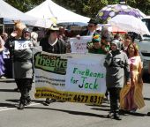 2016Promoting Shows in Thirlmere Steam Festival